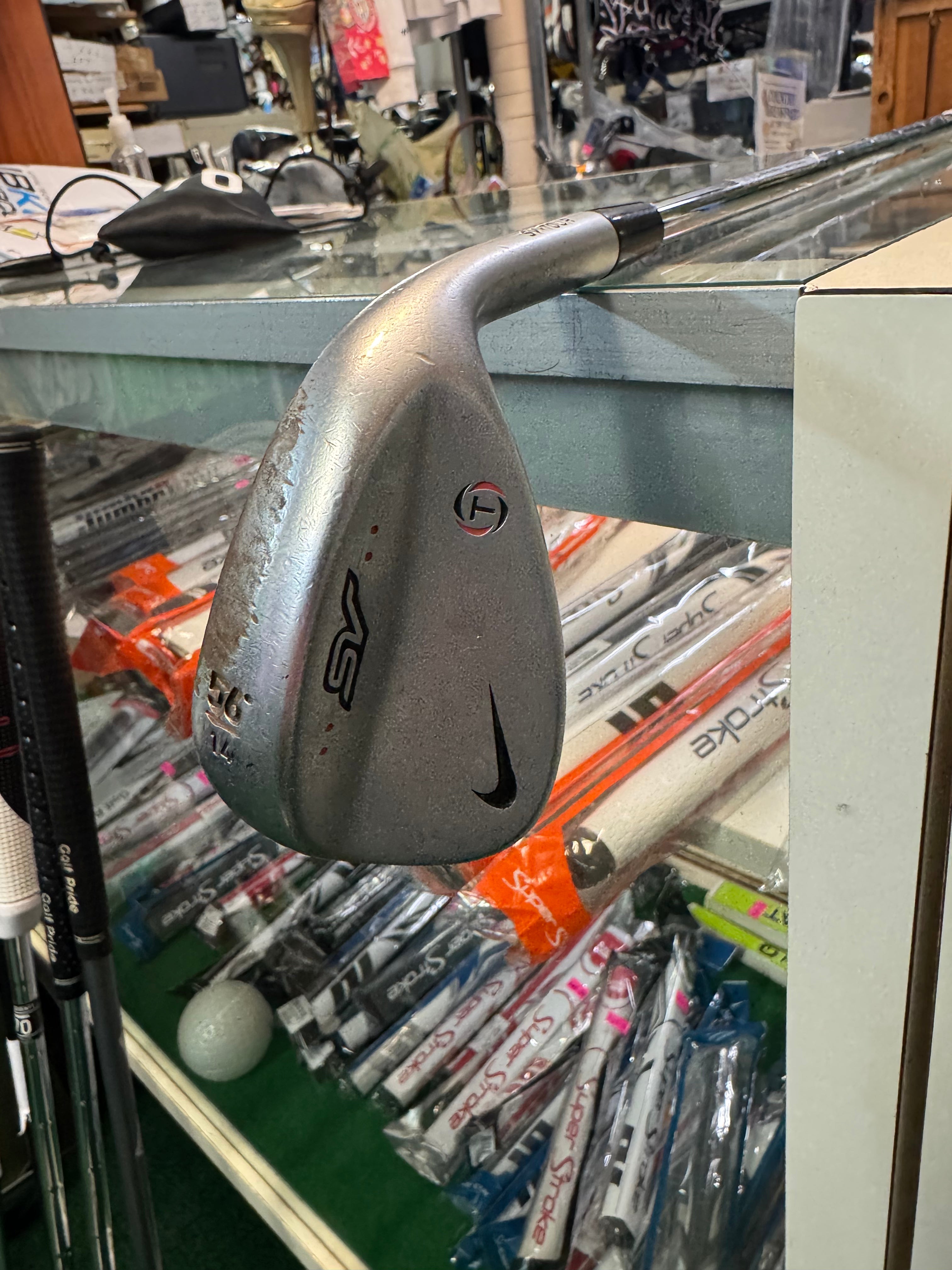 Nike SV Tour Wedge || Peanuts and Golf