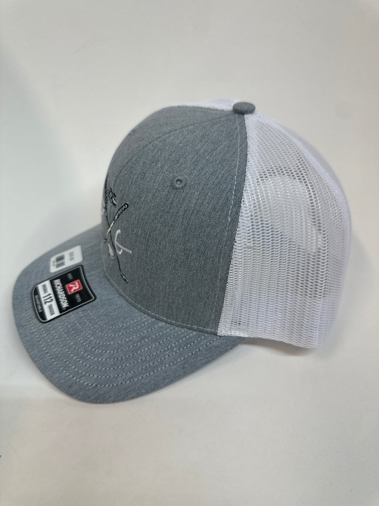 Peanuts and Golf Trucker Golf Hat - Grey/White