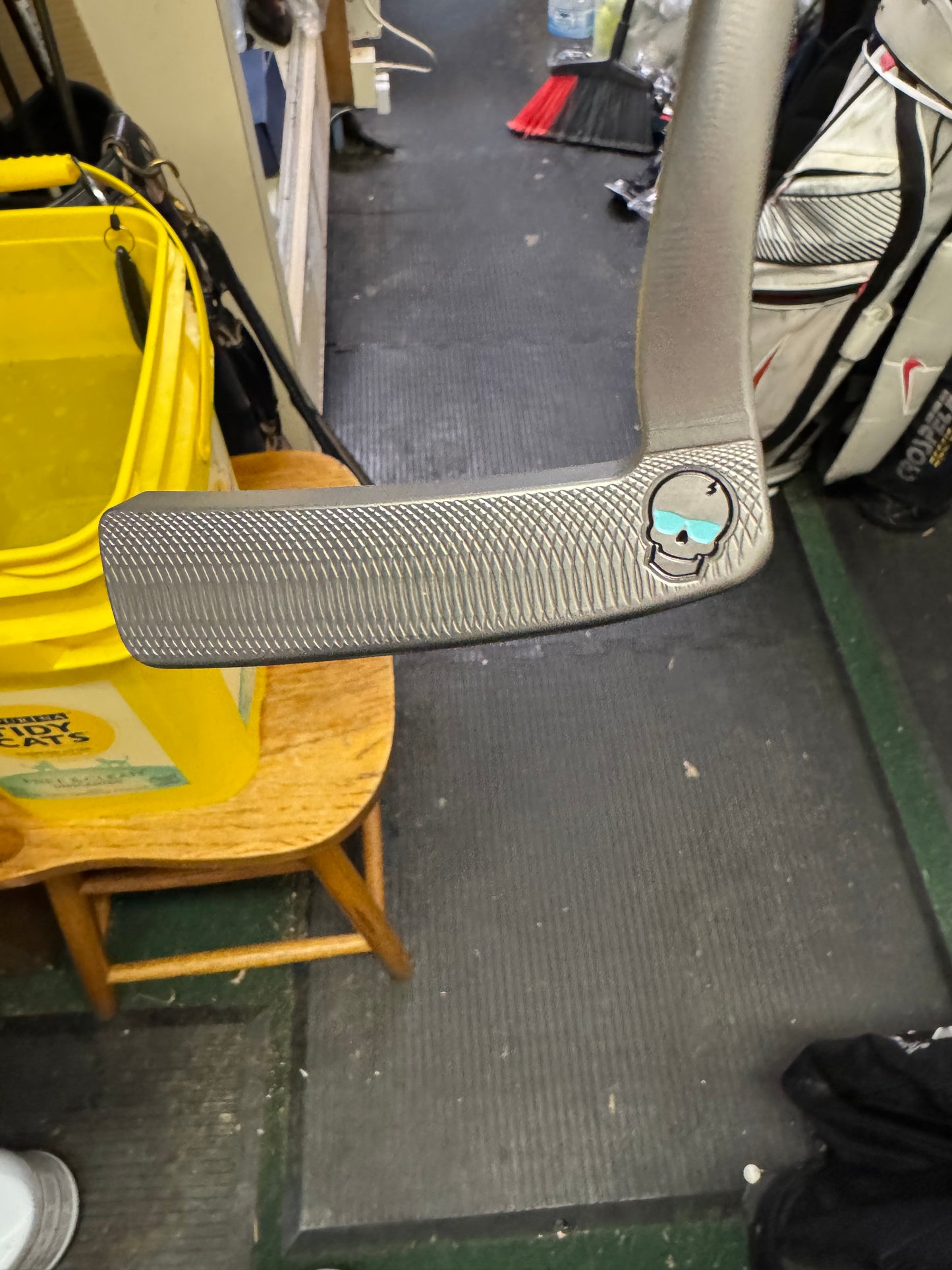 34 inch SWAG "The Cooler" Putter with Headcover
