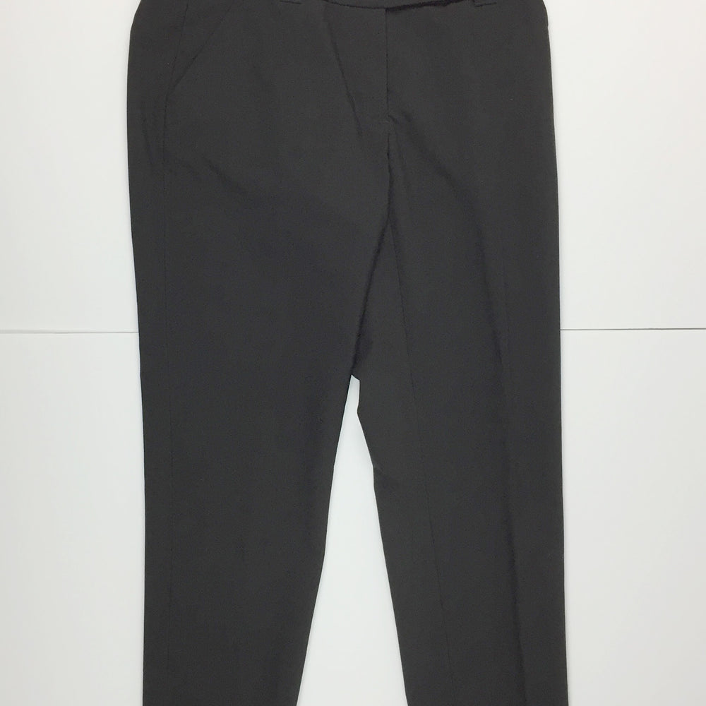
                      
                        Aiuir Golf Capri Pant in Black
                      
                    