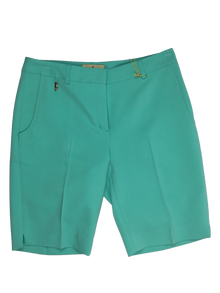  Clara Solid 19" Short With Front Pockets - Mint Green