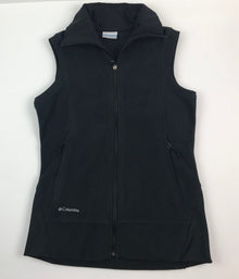  Columbia Give and Go Vest in Black/Magenta